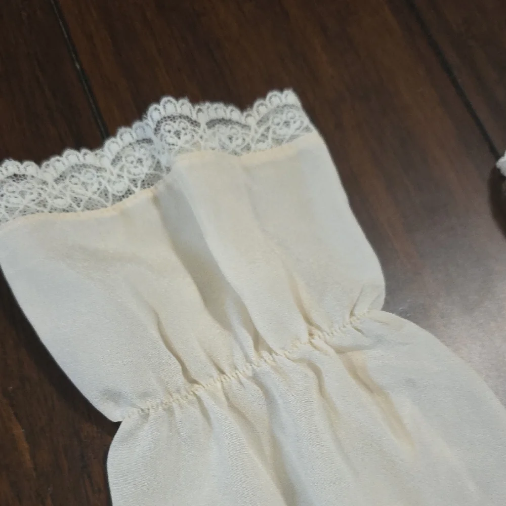 Blue Bird Cream Lace Blouse A41 - Picture 4 of 6